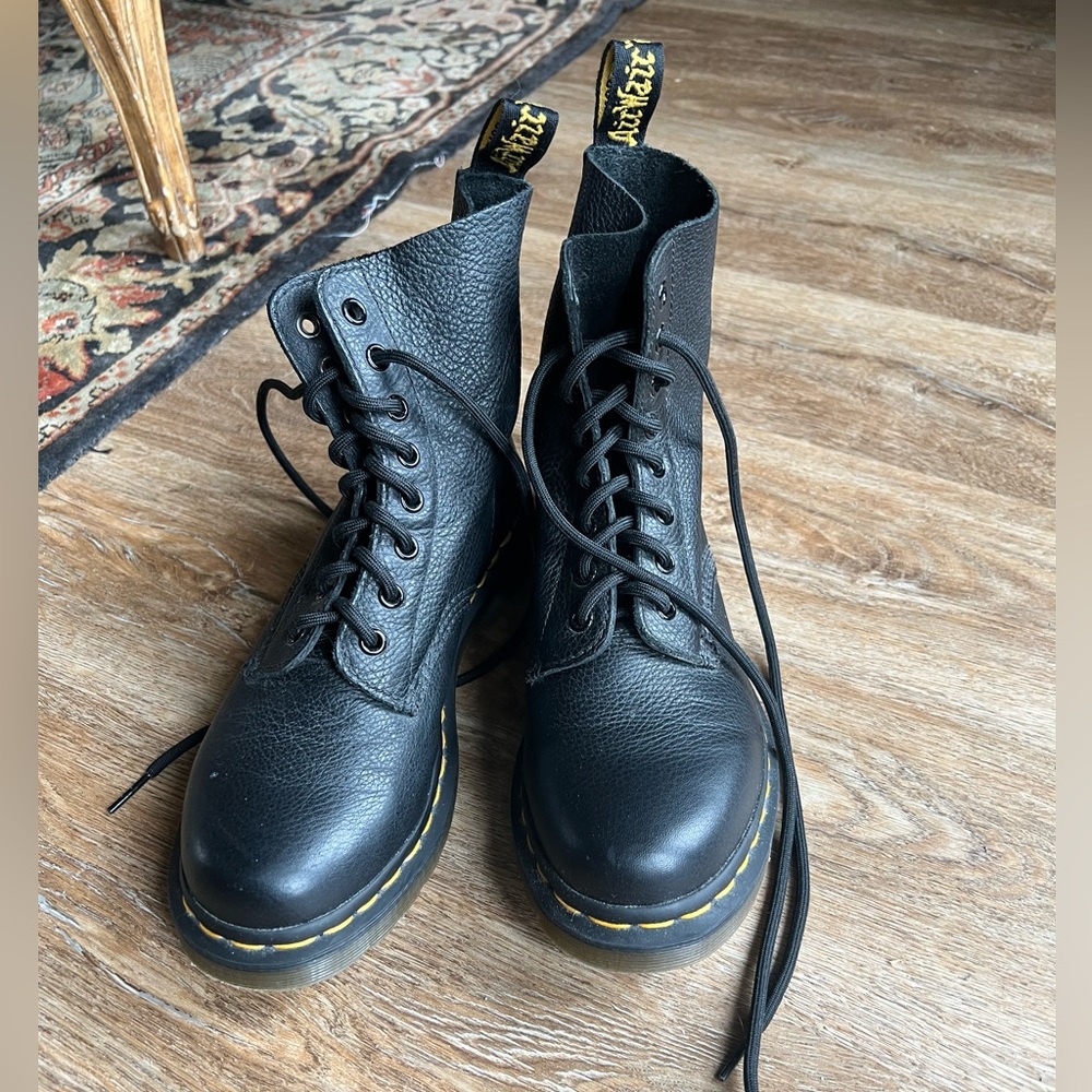Size 7 Doc Martens (women’s) - Picture 4 of 6